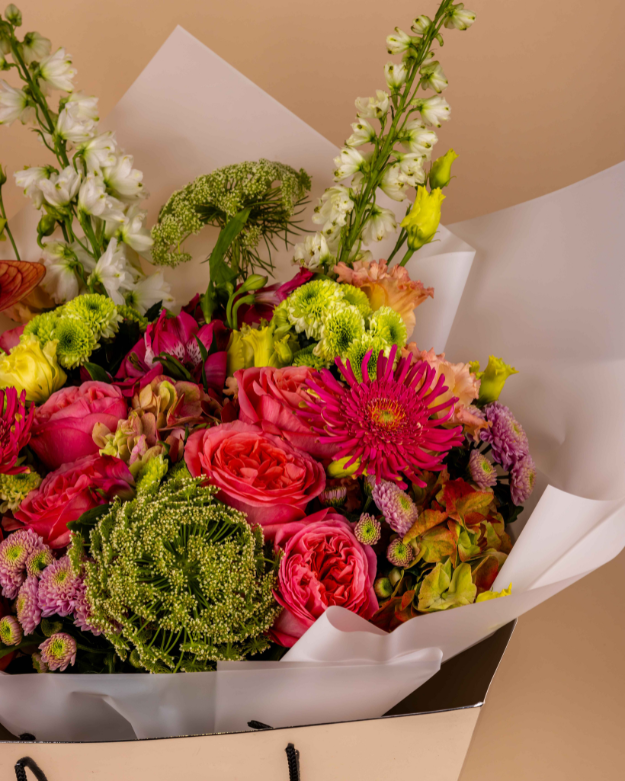 SILVER BAG MIX FLOWER BOUQUET