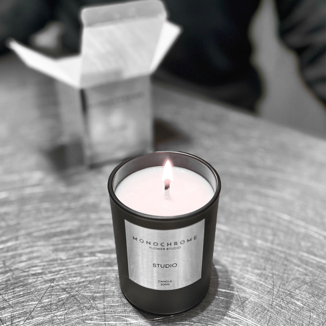 SCENTED CANDLE